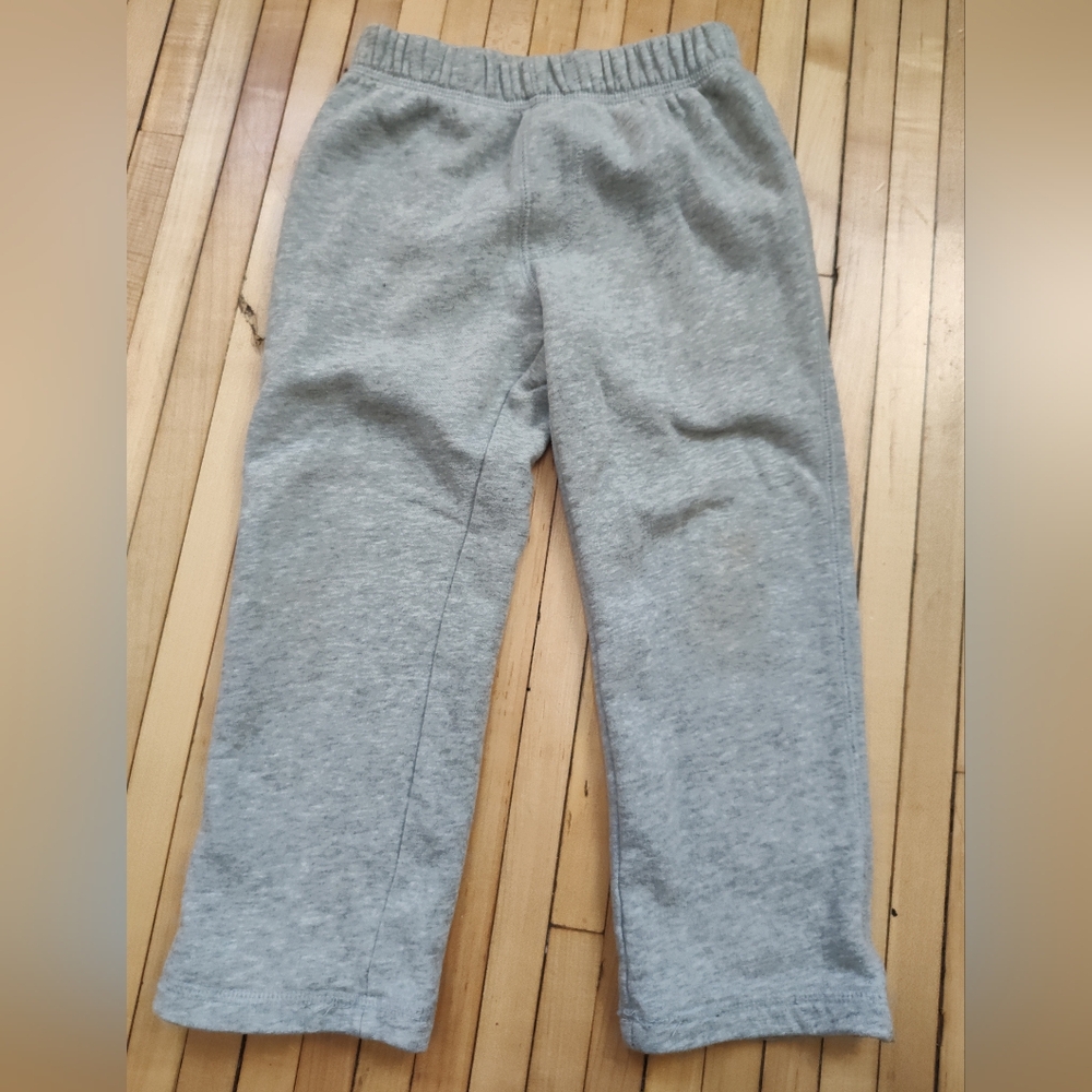 🔴5 /$10 Cat & Jack Gray Sweatpants
